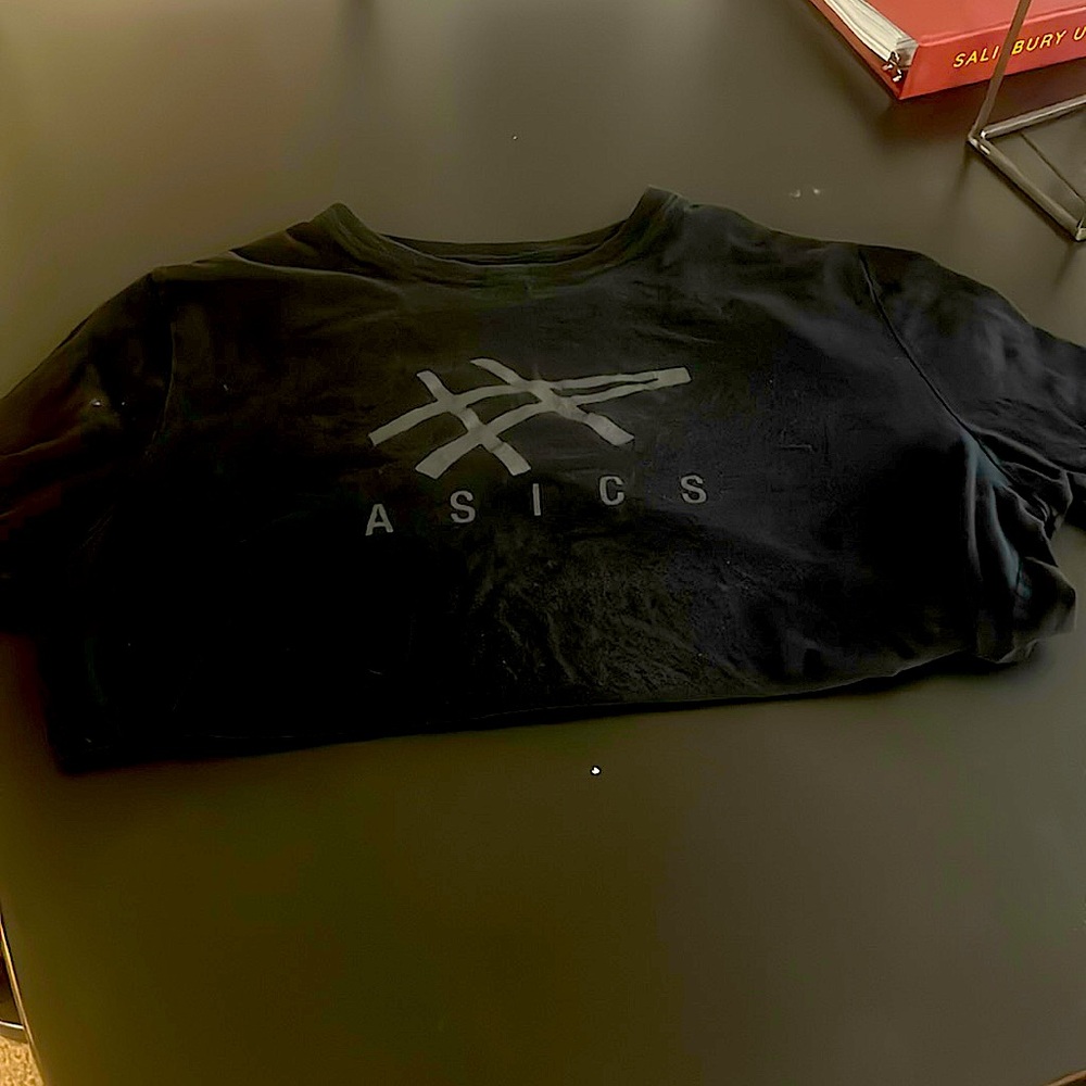 Men’s black ASICS short sleeve shirt